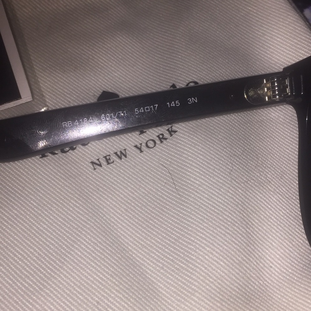 Ray Bans - Picture 4 of 5